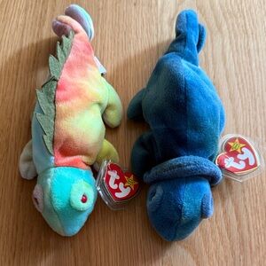 Ty Beanie Baby “Iggy” and “Rainbow” 1997 *RARE*
